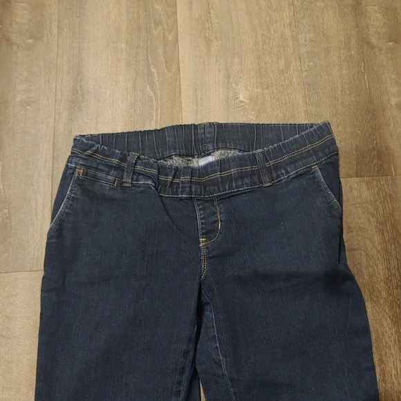Gap Maternity Crop Jean - Picture 3 of 5